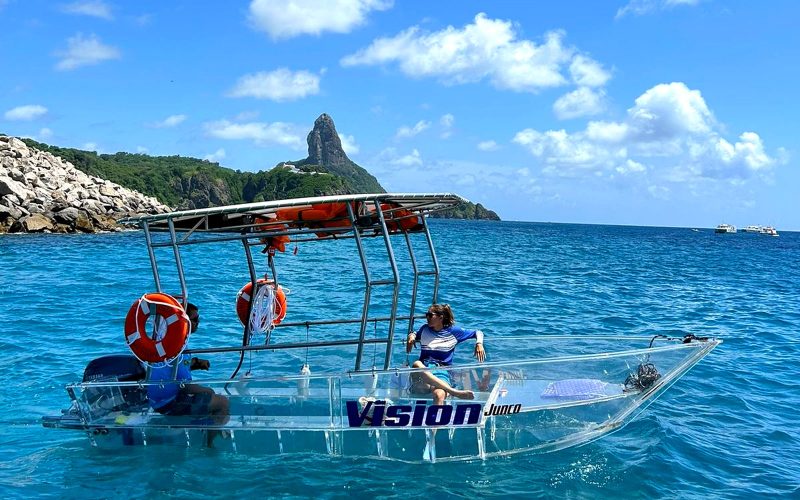 barco transparente fernando de noronha